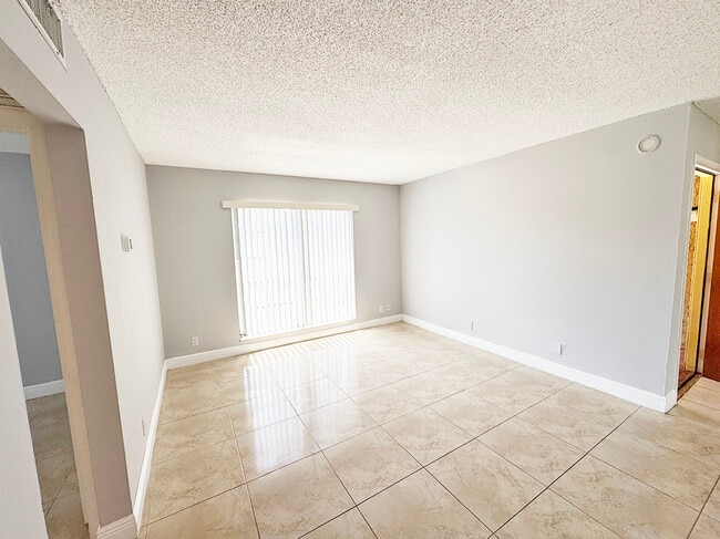 Building Photo - 4411 Treehouse Ln