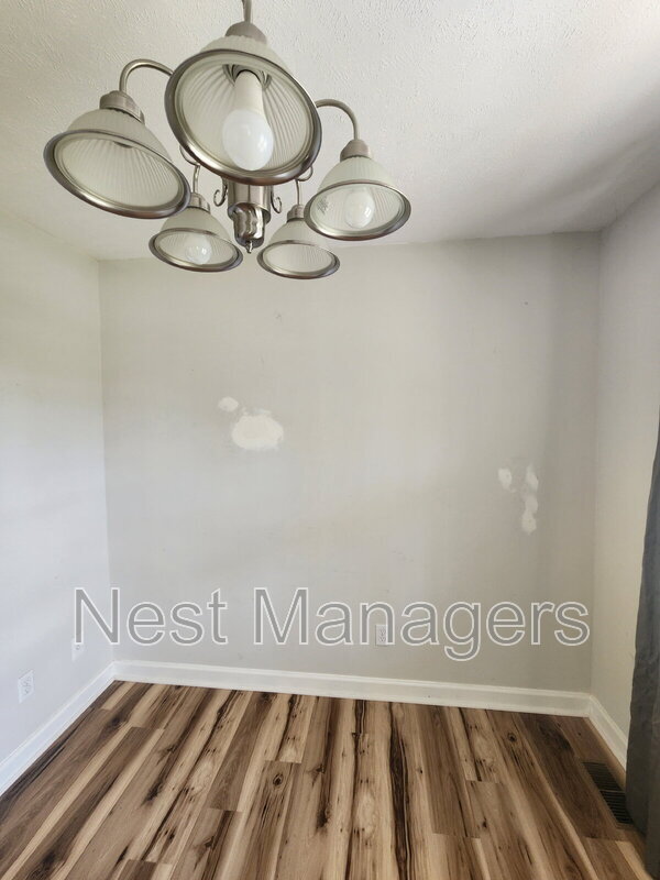 Building Photo - 1512 Atwick Dr