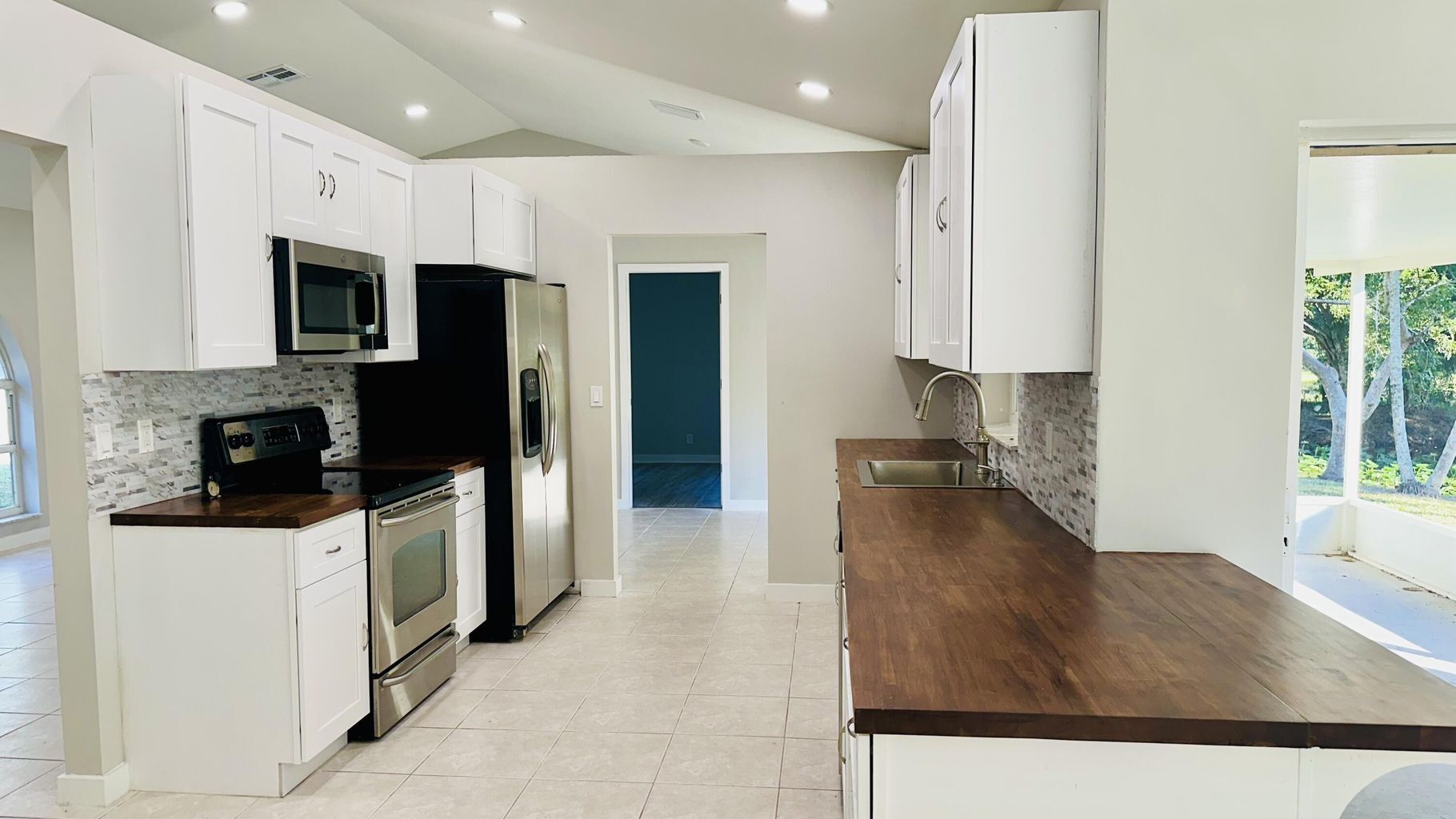 Building Photo - 12816 67th St N