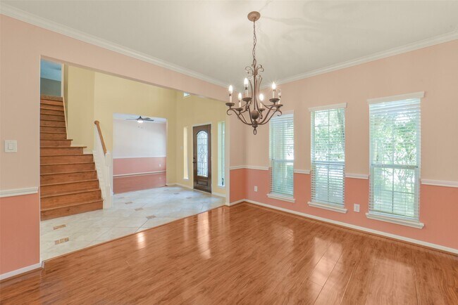 Building Photo - 2414 Falcon Knoll Ln