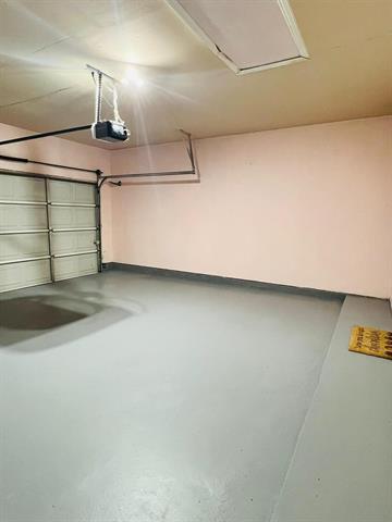 Building Photo - 4521 Highridge Dr