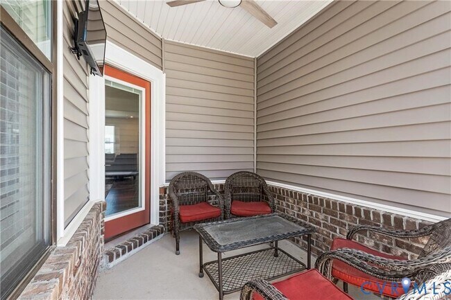 Building Photo - 12221 Dutch Elm Cir