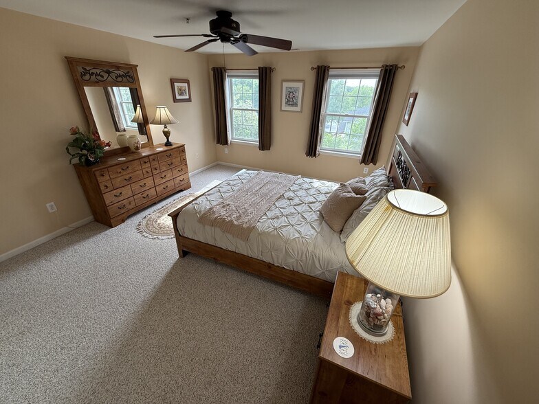 Building Photo - 20374 Blue Point Dr