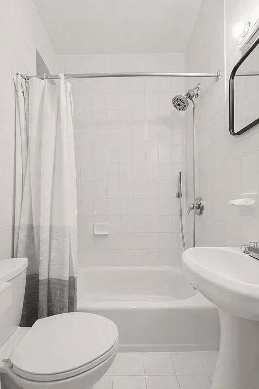 Building Photo - 518 E 83rd St