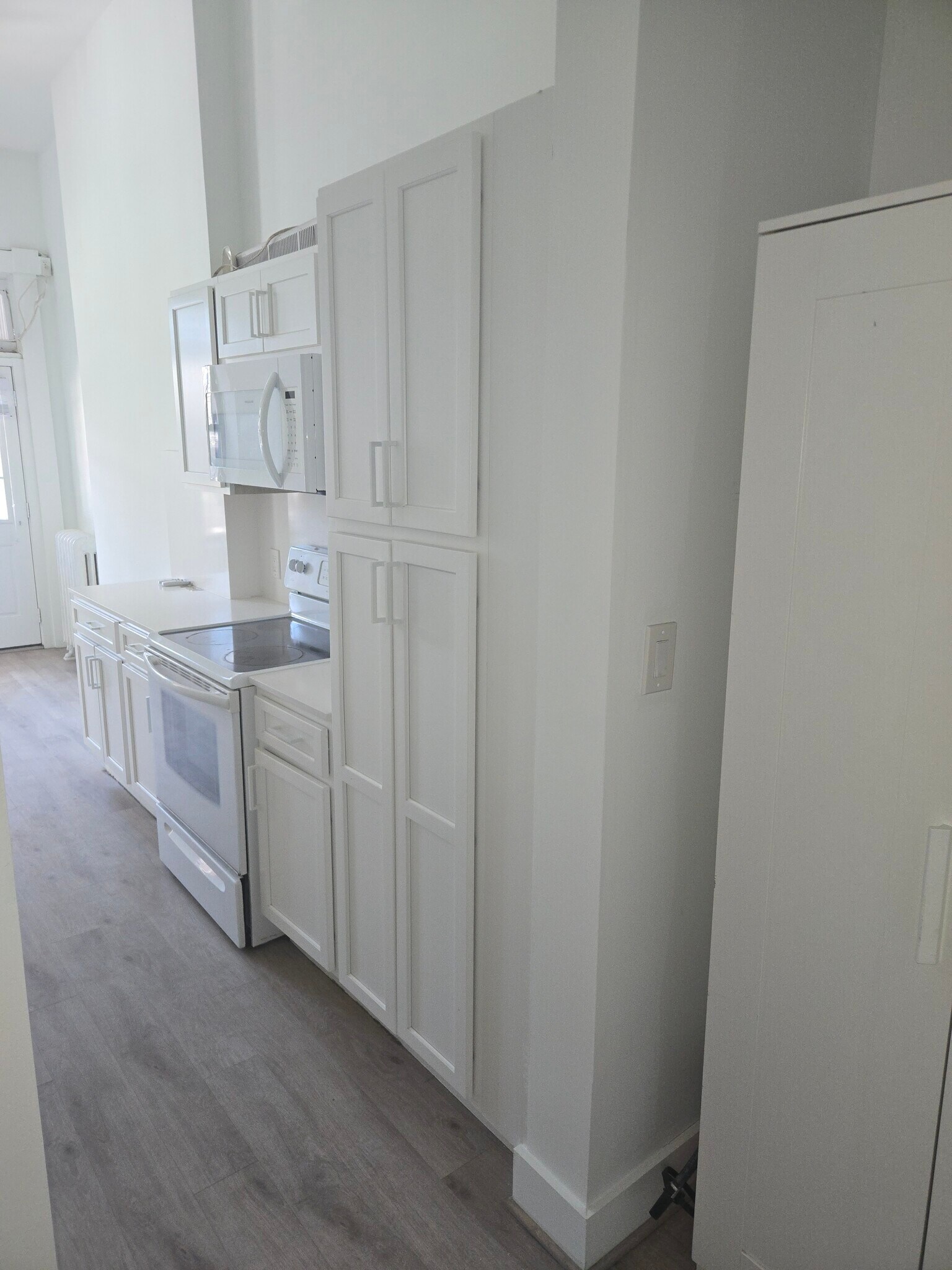 Large Pantry - 1339 14th St NW