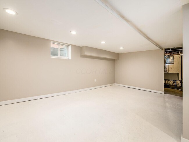 Building Photo - 111 E Selby Blvd