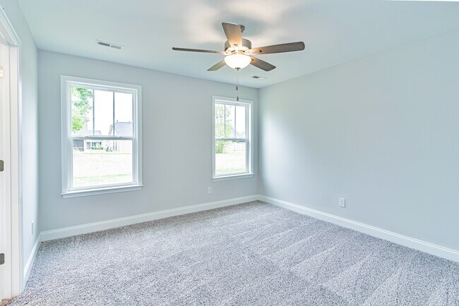 Building Photo - 819 Marple Pl