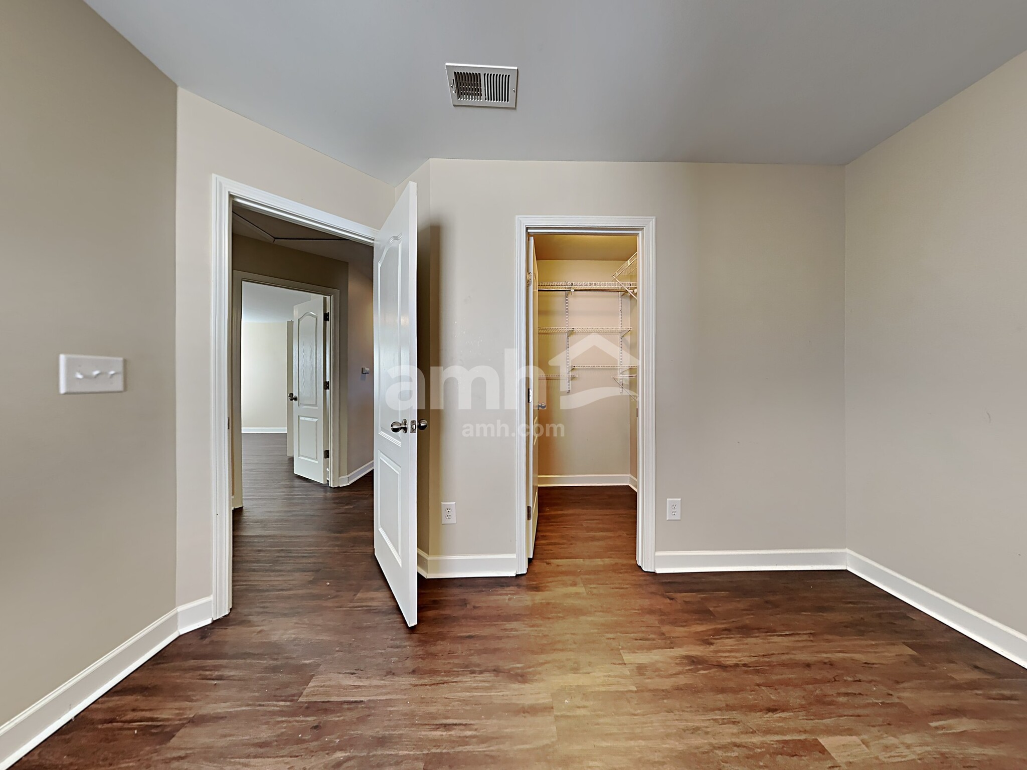 Building Photo - 3048 Adventure Way