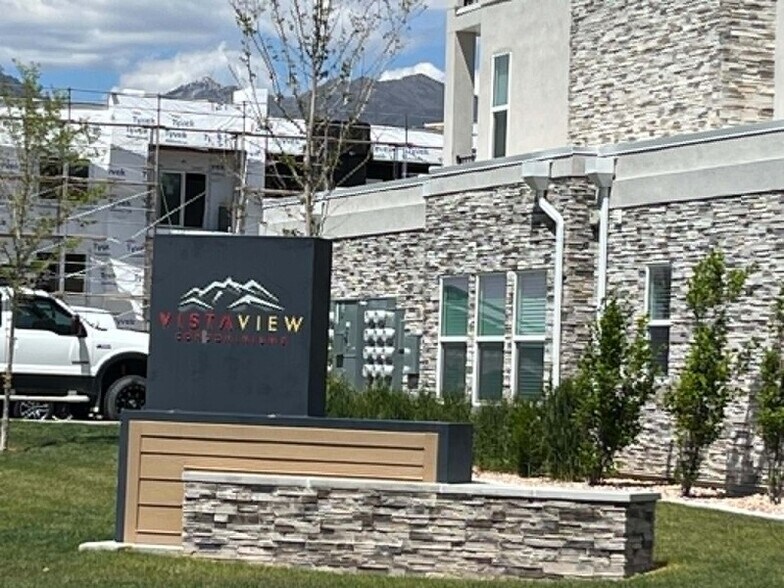 Building Photo - 2303 E 830 S
