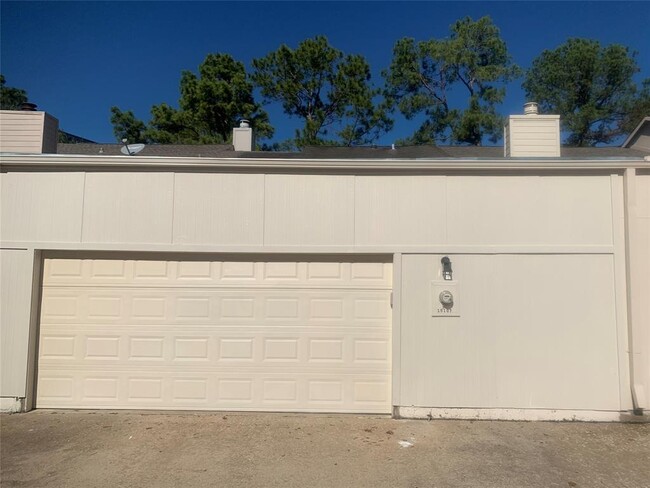 Building Photo - 15107 Kimberley Ct