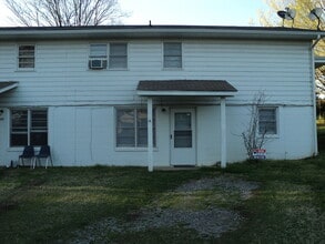 Building Photo - 2-bedroom Apartment City of Maryville