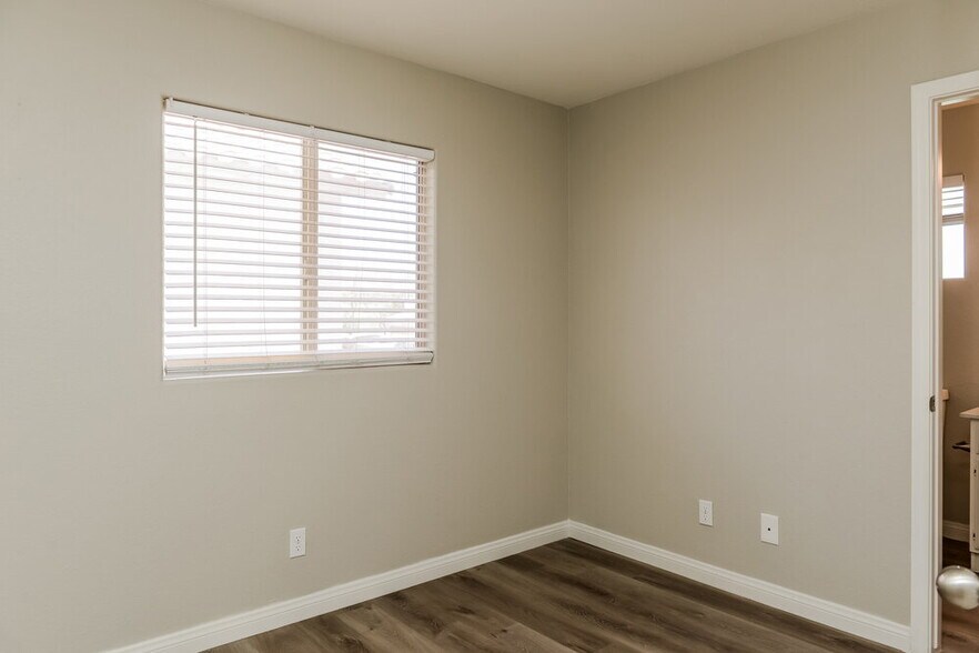 Building Photo - 9009 Ballad Ave