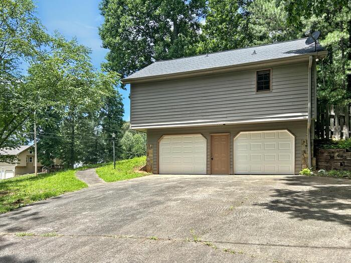 Building Photo - 316 Scarlett Ln