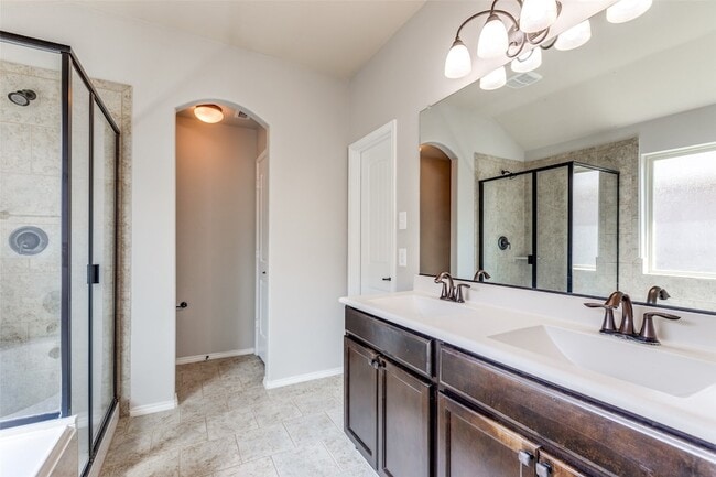 Building Photo - 11629 Champion Creek Dr