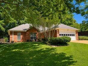 Building Photo - 105 Sheffield Ct.