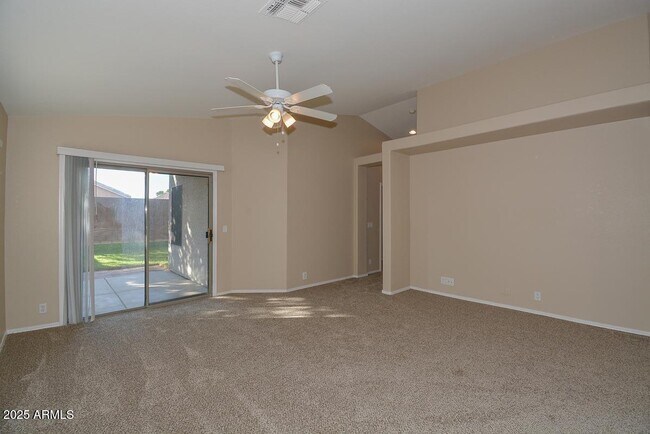 Building Photo - 9413 W Cinnabar Ave