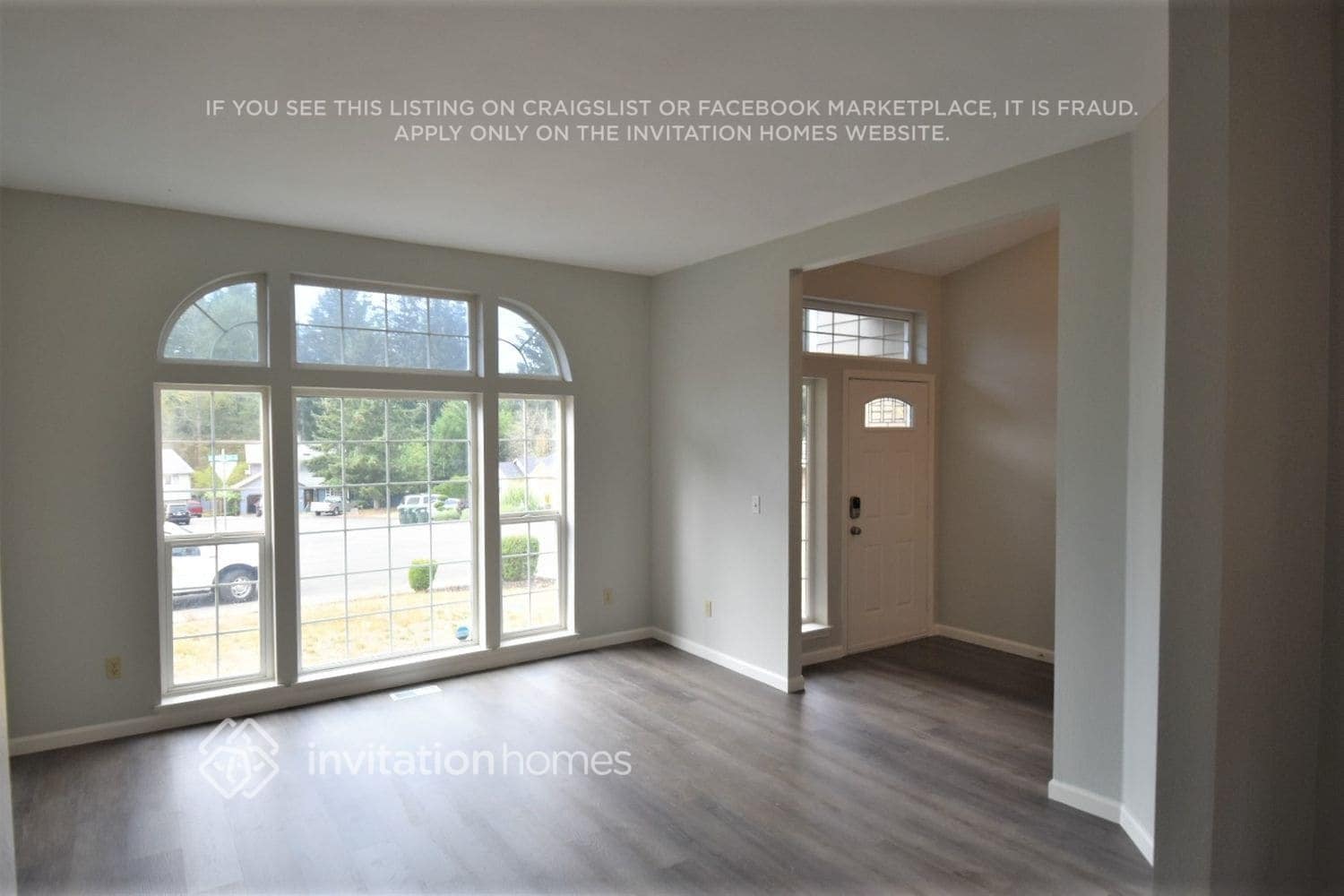 Building Photo - 3700 Arbor Dr SE