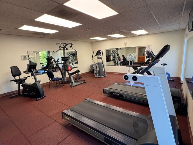 Building Photo - Horizon Towers 2Bed 2Bath Condo!!!
