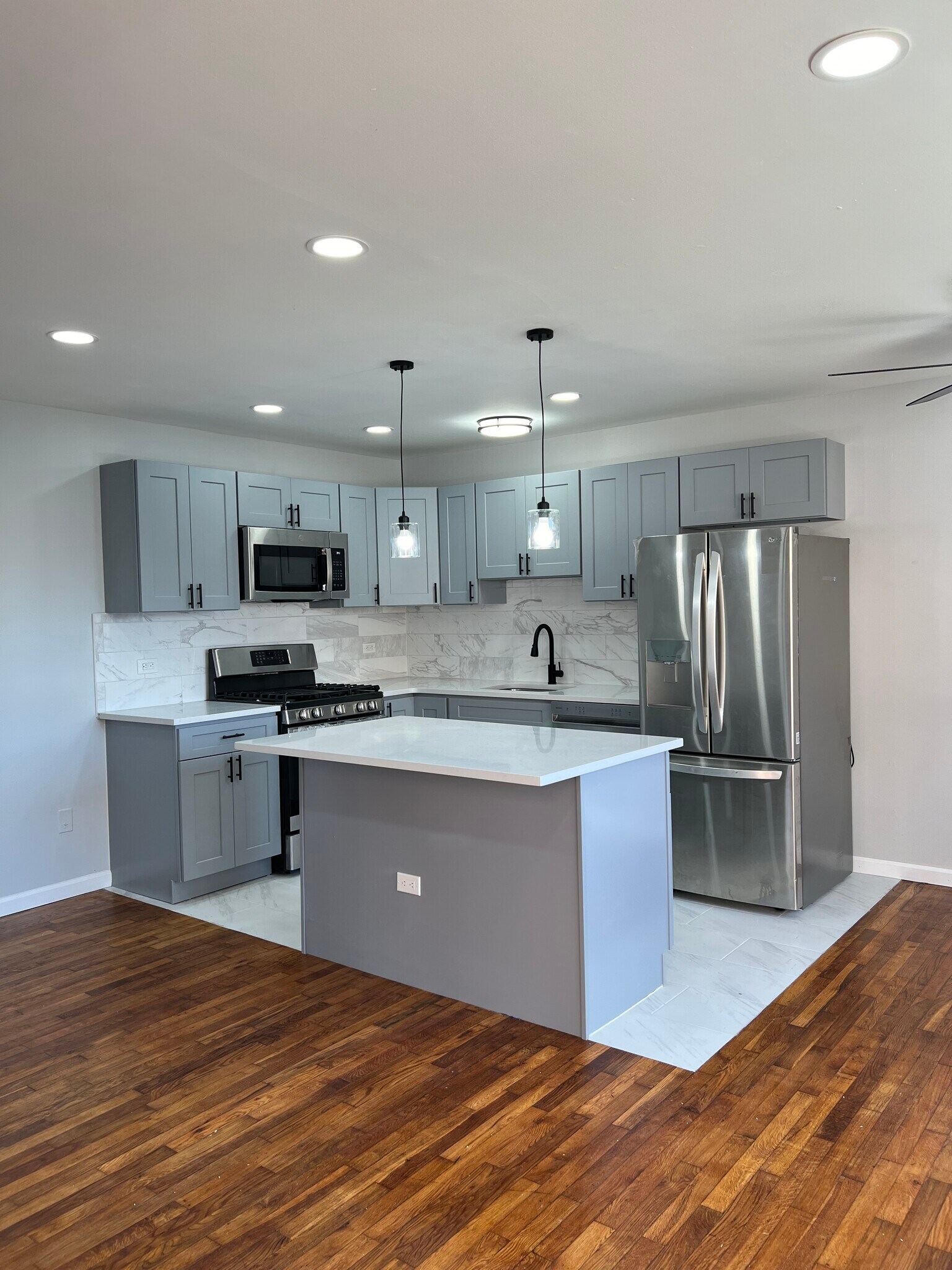 Building Photo - 924 Stuyvesant Ave