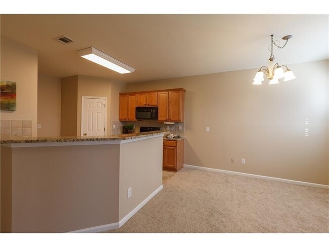Building Photo - 393 Grayson Way