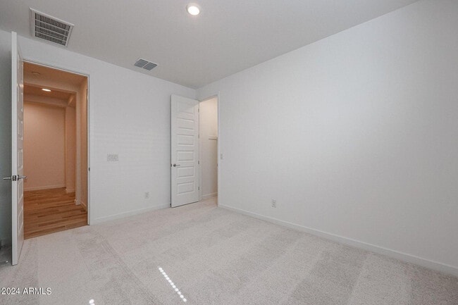 Building Photo - 7682 W Jackrabbit Ln