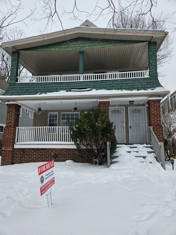 Building Photo - 931 Helmsdale Rd