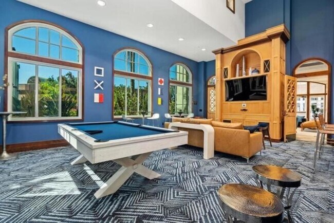 Building Photo - Luxury living in beautiful UTC, Spacious 2...