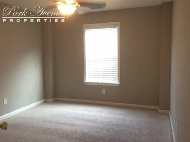 Building Photo - Room in House on Evanston Ct