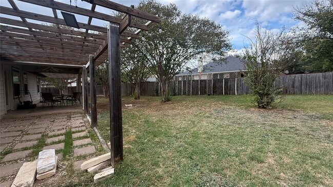 Building Photo - 1012 Ranier Cove