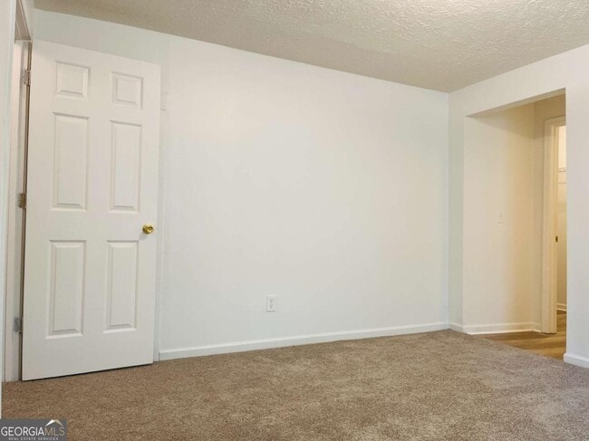 Building Photo - 615 Chattahoochee St