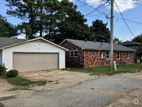 Building Photo - A-C Hill