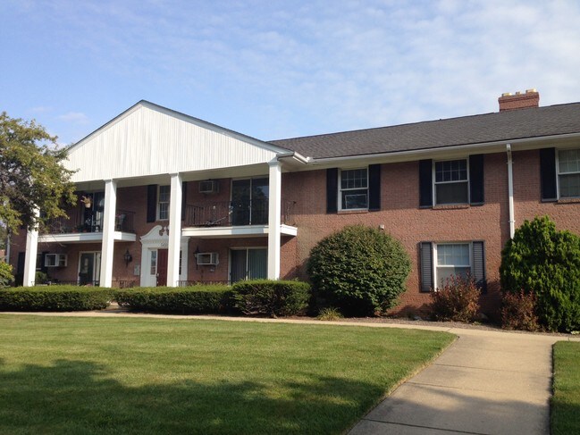 Building Photo - 5450 Heatherdowns Blvd