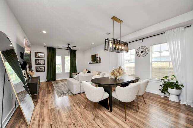 Building Photo - 111 Jenkins St