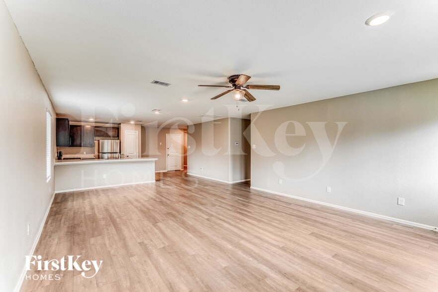 Building Photo - 3406 Hughes Mdw Wy