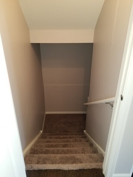 Building Photo - 1196 Megan Ct