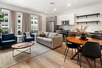 Building Photo - 202 Mill Rd