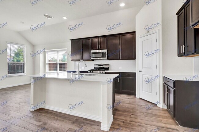 Building Photo - 1345 Francesca Dr