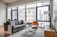 Building Photo - 676 N La Salle Dr