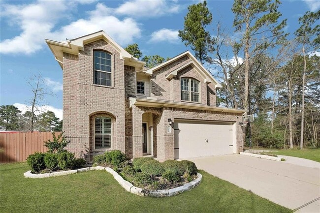 Building Photo - 3310 Pine Chase Dr