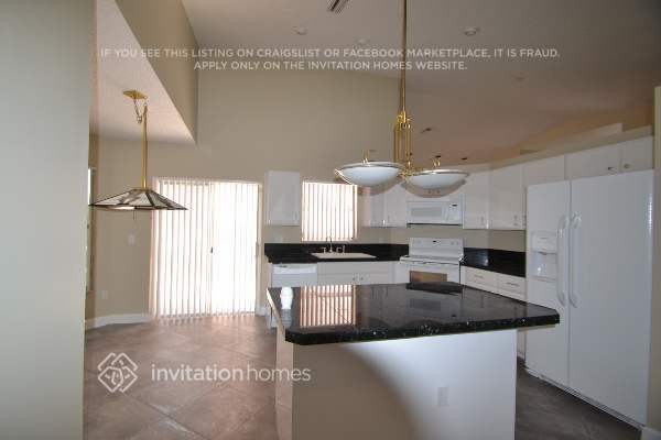 Building Photo - 326 NW 47th Terrace