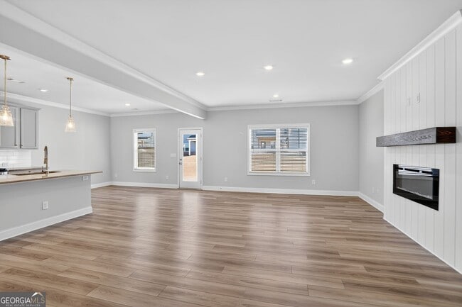 Building Photo - 4211 Portsbrook Ave