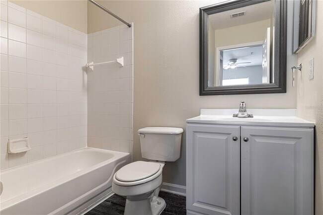 Building Photo - 4324 S Kirkman Rd