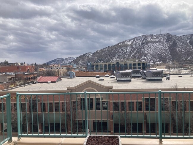 Building Photo - 1201 Main Ave