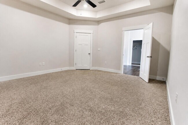 Building Photo - 1110 Shoal River Dr
