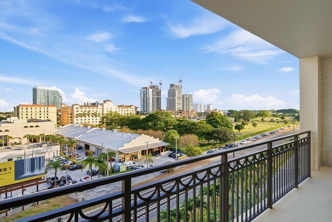 Building Photo - 550 Okeechobee Blvd