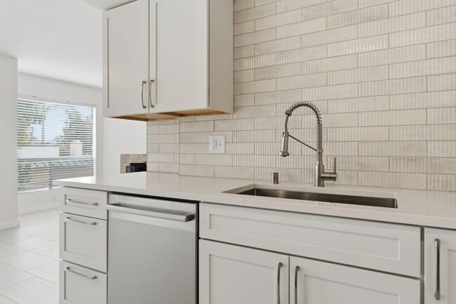 Building Photo - 709 Copper Dr