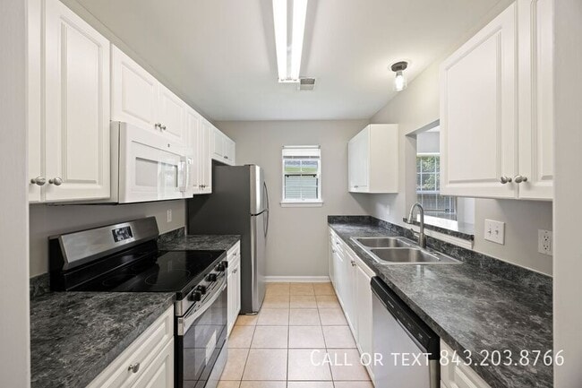 Building Photo - 9318 Ayscough Rd