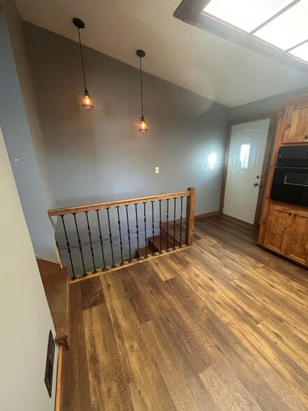 Building Photo - 1300 11th St