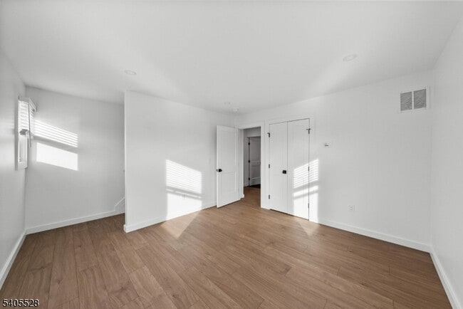 Building Photo - 78 Anderson St