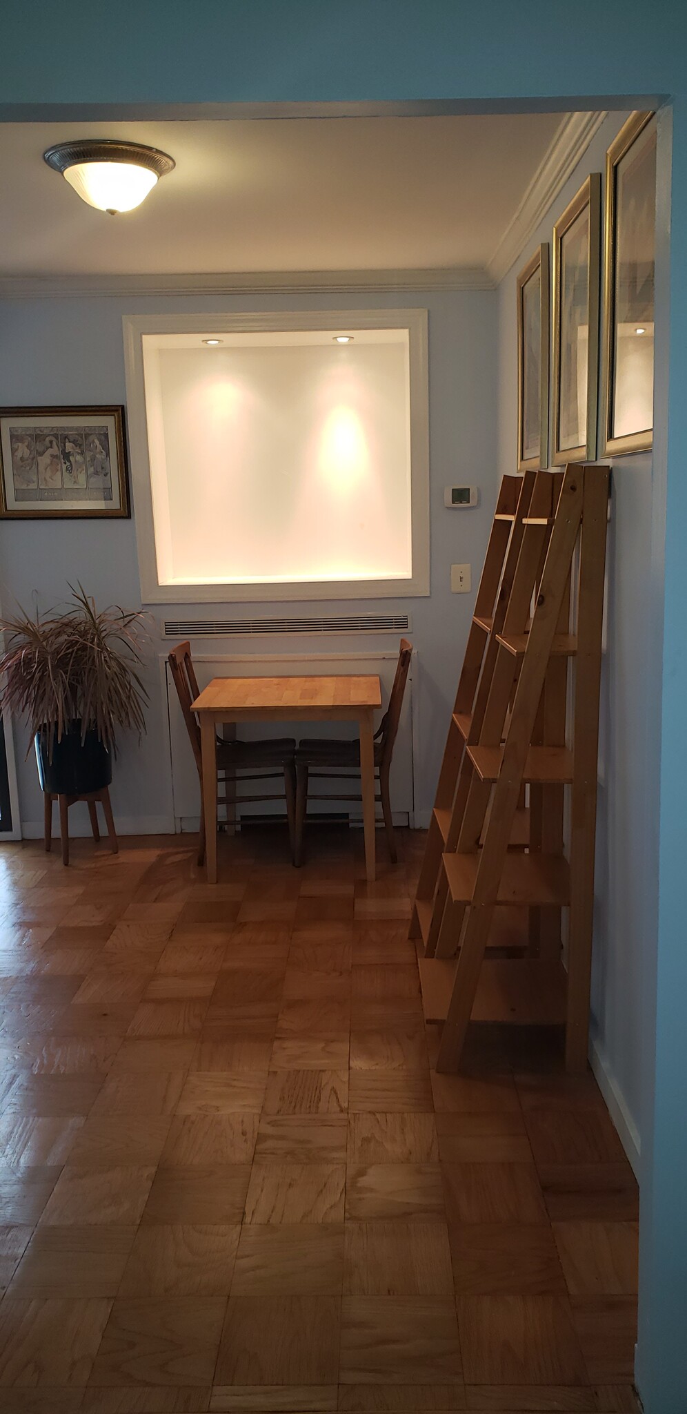 Wood parquet flooring, recessed lit nook - 490 M St SW